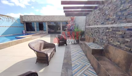 Casa com Piscina na Praia de Itanhaém