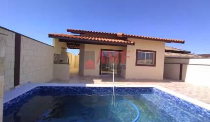 Casa com Piscina na Praia de Itanhaém