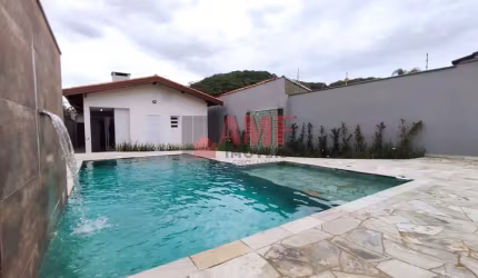 Casa Isolada com Piscina na Praia do Sonho