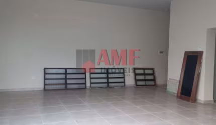 Salão comercial na Cabuçu