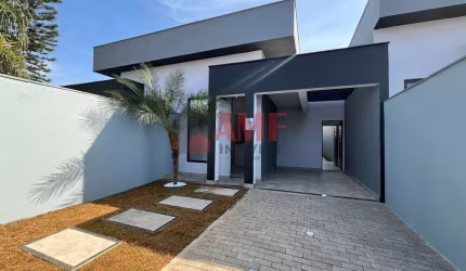 Casa com Piscina no Cibratel II
