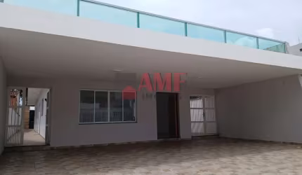Casa a 70mts da praia no balneário Anchieta