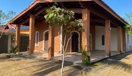Casa a 180 metros da praia na Estância Bal Maria Helena Novaes