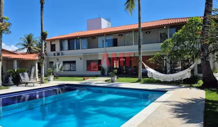 Oásis de Elegância à Beira-Mar