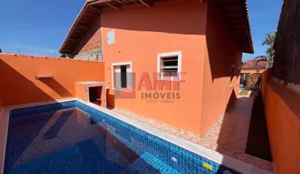 Casa com piscina no Bopiranga