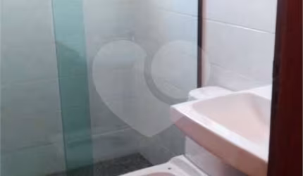 Sobrado com 4 quartos à venda em Vila Carrão - SP