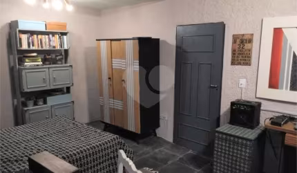 Casa com 4 quartos à venda em Vila Thais - SP