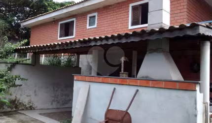 Casa com 3 quartos à venda em Capoavinha - SP