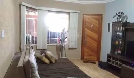 Casa térrea com 3 quartos à venda em Nova Cerejeira - SP