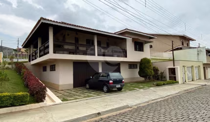 Casa com 4 quartos à venda em Centro - SP