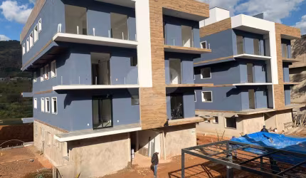 Duplex com 4 quartos à venda em Nova Gardênia - SP