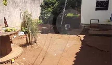 Casa com 3 quartos à venda em Alvinópolis - SP