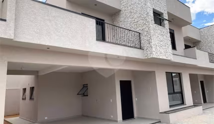 Condomínio com 3 quartos à venda em Vila Petrópolis - SP