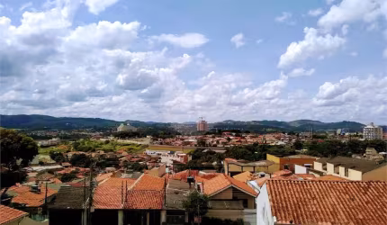 Sobrado com 4 quartos à venda em Jardim Alvinópolis - SP