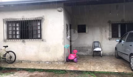 Casa térrea com 2 quartos à venda em Centro - SP