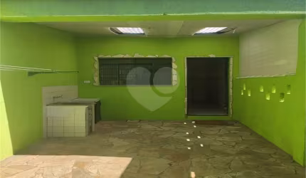 Casa com 3 quartos à venda em Jardim Alvinópolis - SP