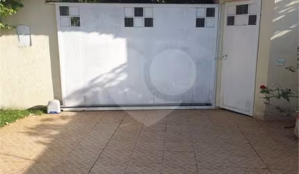 Casa térrea com 4 quartos à venda em Vila Esperia Ou Giglio - SP