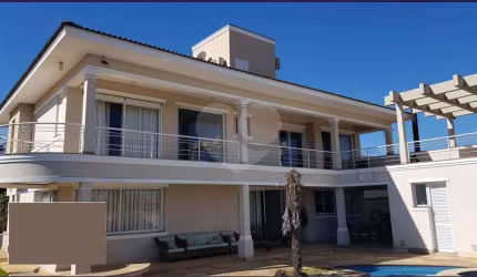 Sobrado com 6 quartos à venda em Vila Santista - SP
