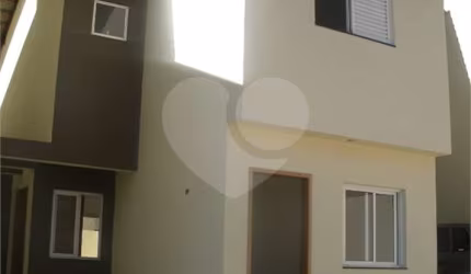 Condomínio com 2 quartos à venda em Jardim Estância Brasil - SP