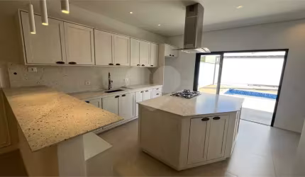 Casa térrea com 3 quartos à venda em Nova Gardênia - SP