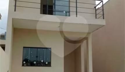 Sobrado com 3 quartos à venda em Centro - SP
