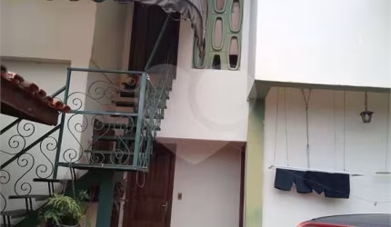 Casa com 3 quartos à venda em Vila Santista - SP