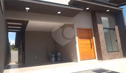 Casa térrea com 3 quartos à venda em Centro - SP