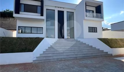 Condomínio com 3 quartos à venda em Condomínio Residencial Shamballa Iii - SP