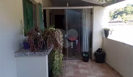 Casa térrea com 2 quartos à venda em Centro - SP