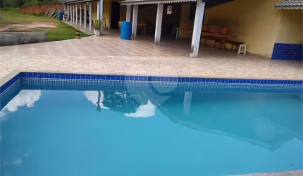 Chácara com 3 quartos à venda em Centro - SP
