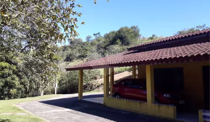 Sítio com 9 quartos à venda em Centro - SP