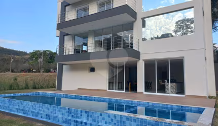 Casa à venda ou para locação em Condomínio Porto Atibaia - SP