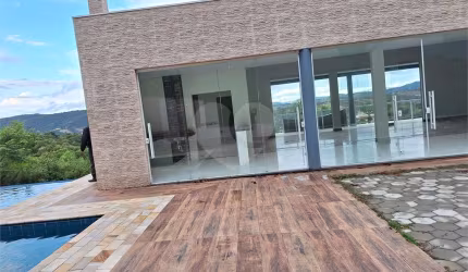 Condomínio com 3 quartos à venda em Centro - SP