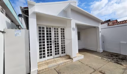 Casa com 2 quartos à venda ou para locação em Centro - SP
