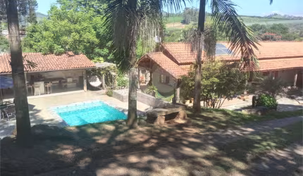Chácara com 3 quartos à venda em Centro - SP