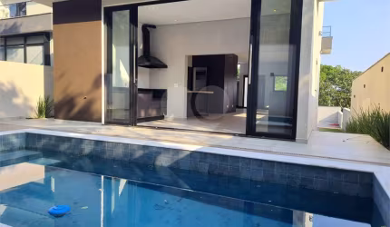 Condomínio com 3 quartos à venda em Itapetinga - SP