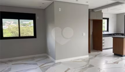 Duplex com 3 quartos para locação em Nova Gardênia - SP