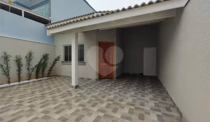 Casa térrea com 3 quartos à venda em Nova Cerejeira - SP