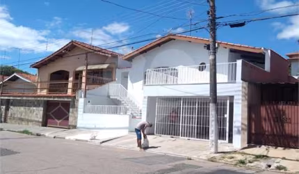 Casa com 3 quartos para locação em Vila Rica - SP