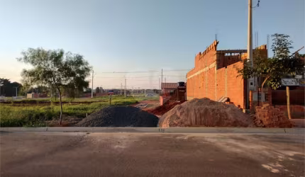 Terreno à venda em Vila Operária - SP
