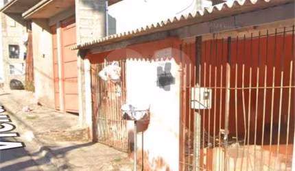 Casa de vila com 5 quartos à venda em Jardim Santa Lúcia - SP