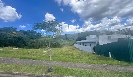 Terreno à venda em Condomínio Residencial Itaporã De Atibaia - SP