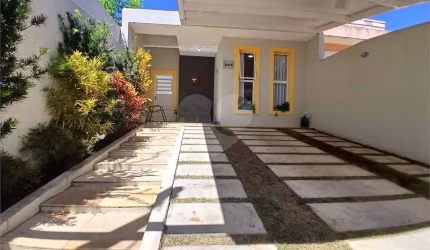 Casa com 3 quartos à venda em Jardim Dos Pinheiros - SP
