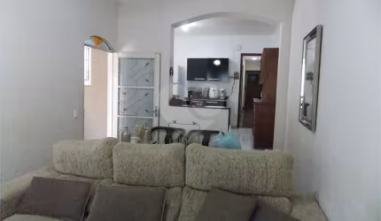 Casa com 4 quartos à venda em Jardins - SP