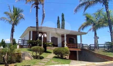 Condomínio com 3 quartos para locação em Condomínio Residencial Santa Helena - SP