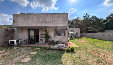 Casa com 2 quartos à venda em Jardim Estância Brasil - SP