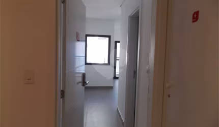 Apartamento com 12 quartos para locação em Jardim Maristela - SP
