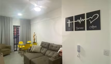 Apartamento com 2 quartos à venda ou para locação em Atibaia Jardim - SP