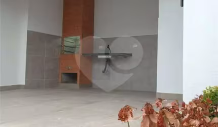 Casa com 3 quartos à venda em Jardim Alvinópolis - SP