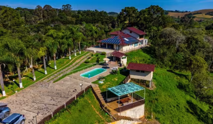Chácara no Cercadinho de 280,00 m² com 3 quartos  - 02726.001-KD